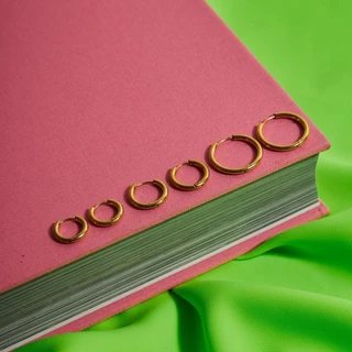 Valichain - Vonni Basic Huggie Earring