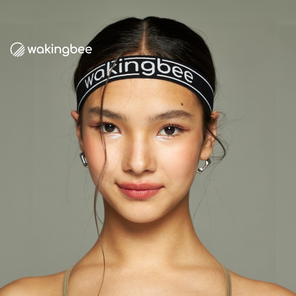 Wakingbee by Mark Kim WB Headband (Black) ผ้าคาดผม ออกกำลังกาย ยืดหยุ่นดี มีซิลิโคนกันหลุด สีสวย ทอลายโลโก้แบรนด์