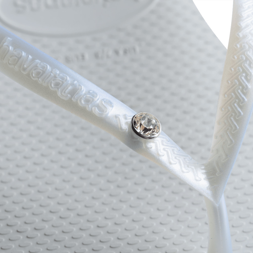 HAVAIANAS รองเท้าแตะผู้หญิง Slim Crystal SW II Flip Flop WHITE 41456510001F_C4WTXX