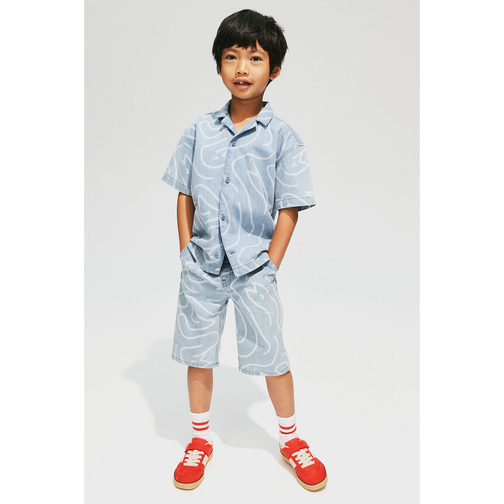 H&M เด็กผู้ชาย Printed denim shorts 1266066_2