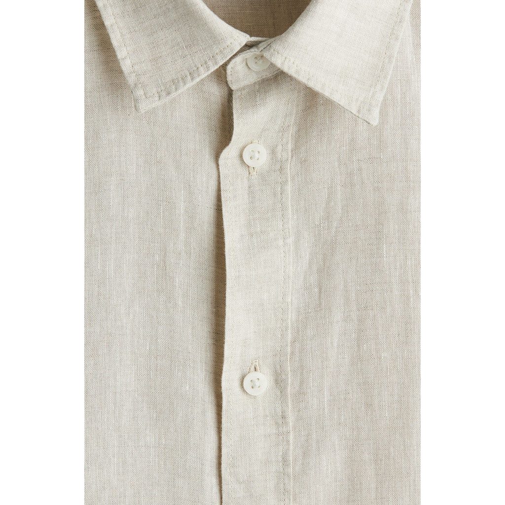 H&M(เอชแอนด์เอ็ม) เสื้อเชิ้ตลินินแบบ Regular Fit ผู้ชาย 1258318_1 - รูปที่ 2