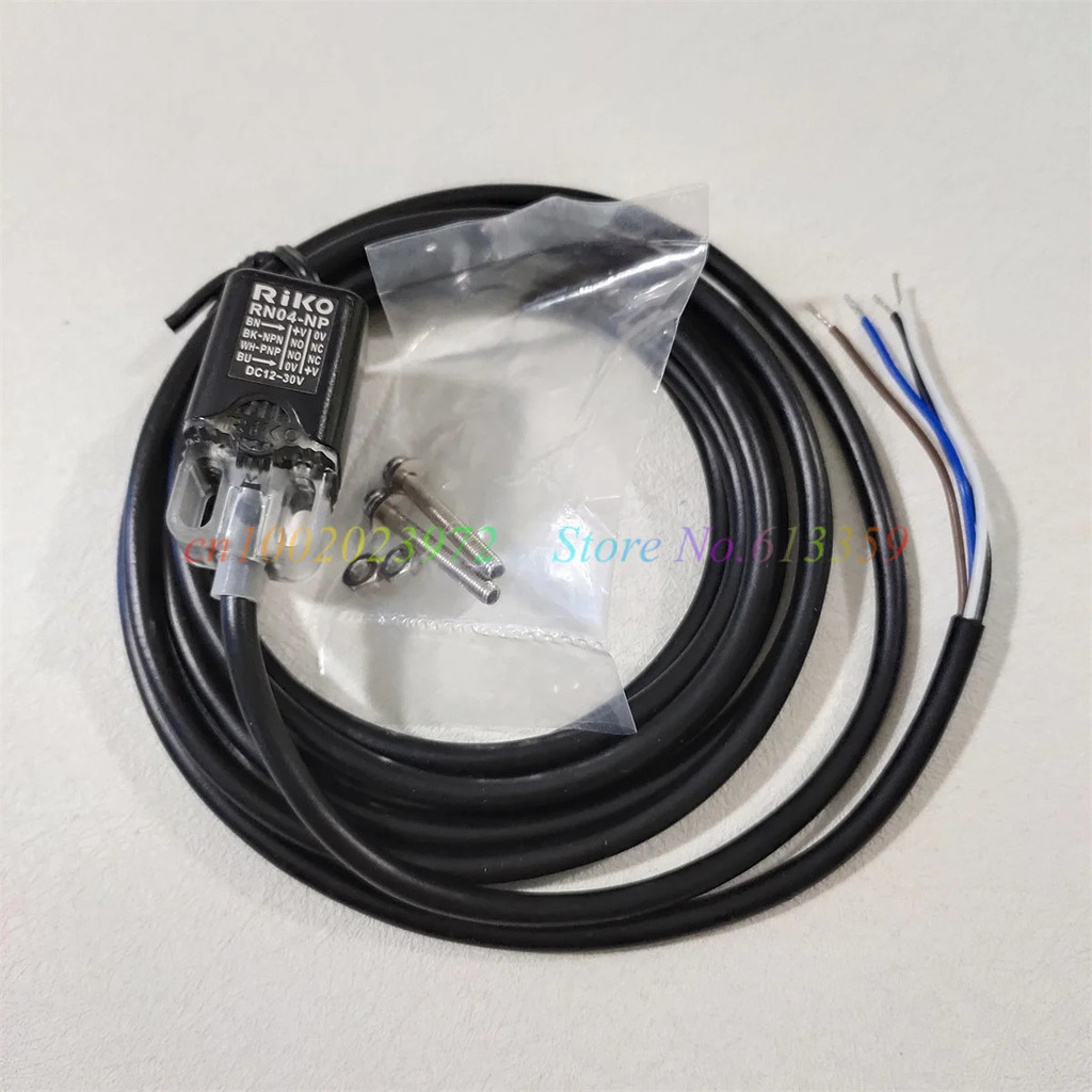 1 ชิ้น RN04-NP RIKO เซ็นเซอร์สวิตช์ความใกล้ชิดแบบอินดิคทีฟใหม่และแท้