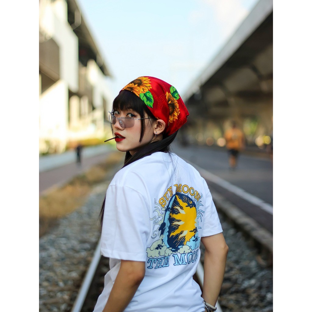 (พร้อมส่ง) เสื้อยืด SUNMOON - ผ้า Cotton100%