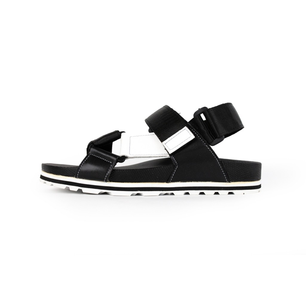 HEAVY SHOES รองเท้าแตะรัดส้น (สินค้ามีตำหนิ ลดล้าง สต็อค) รุ่น VS9211 มี 3 สี