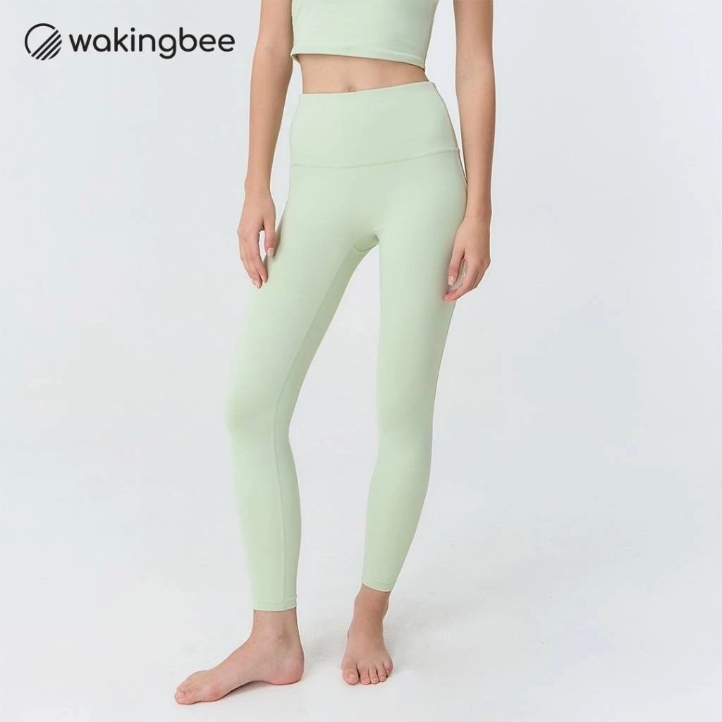 Wakingbee Studio Tights (Celery) เลกกิ้งออกกำลังกาย ผ้าสัมผัสเย็นพิเศษ กระชับ พรางหุ่น ยืดหยุ่นดี กันยูวี