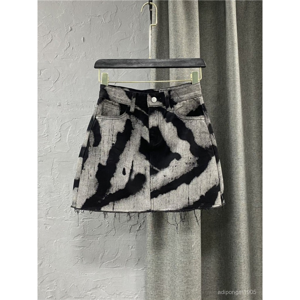 Vogue Jeans💥กระโปรงยีนส์ผู้หญิง กระโปรงทรงเอ กระโปรงจีบ ทรงลิซ่า งานฮอตที่สุดในเวลานี้ การออกแบบที่เ