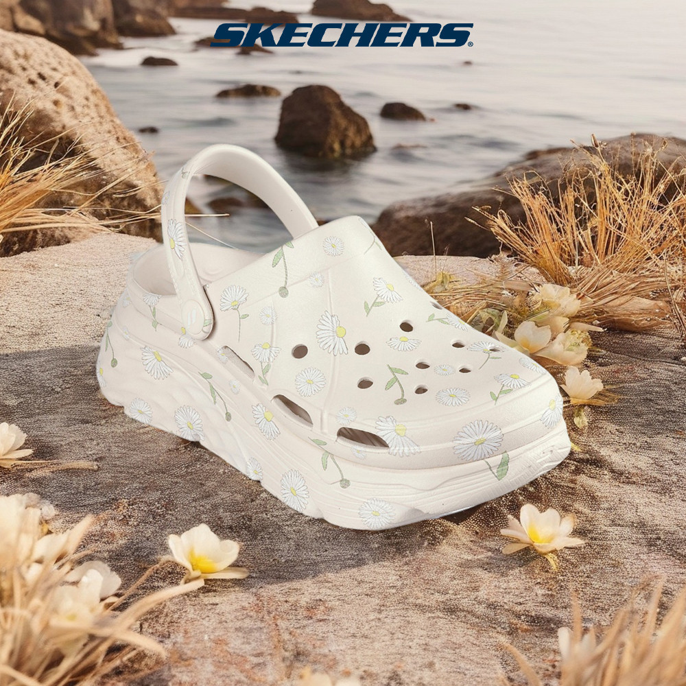 Skechers สเก็ตเชอร์ส รองเท้าผู้หญิง Women Max Cushioning Foamies Daisies Shoes - 111271-NAT