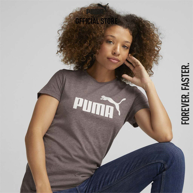 PUMA BASICS - เสื้อยืดผู้หญิง Essentials Logo สีม่วง - 58687675