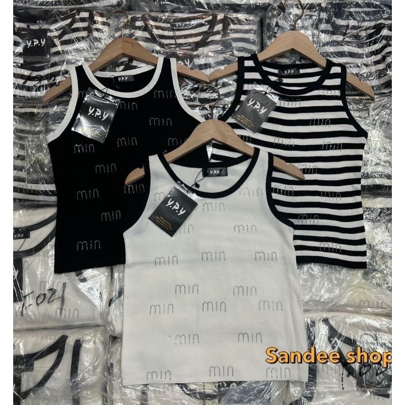GN พร้อมส่ง เสื้อกล้ามไหมพรมปักโลโก้แบรนด์สุดหรูเพชรวิ้งๆทั้งตัวงานสวยดูดีใส่แมทกับอะไรก็สวยงานป้ายypy