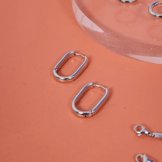 Valichain - Virginia Oval Hoop Earring (White Gold)