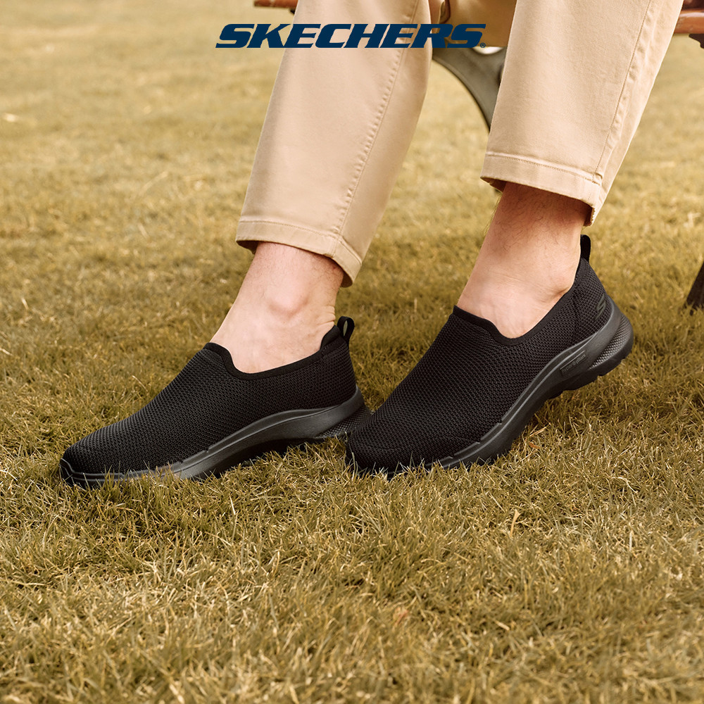 Skechers สเก็ตเชอร์ส รองเท้า ผู้ชาย GOwalk 6 Shoes - 216210-BBK