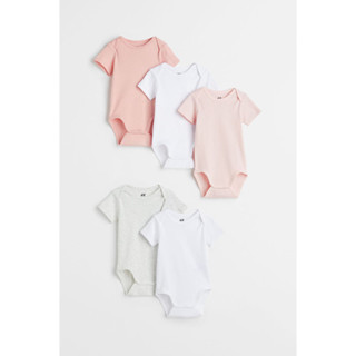 H&M(เอชแอนด์เอ็ม) บอดี้สูทผ้าคอตตอนแพ็ค 5 ชิ้น เด็กอ่อน 1088…