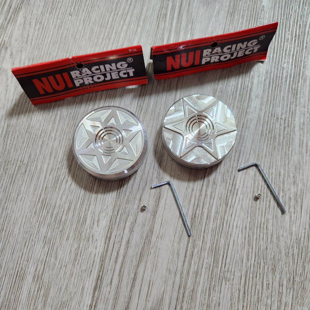 NUI ฝาน้ำมันเบนซิน 1 อัน งาน CNC สีเงิน ลดล้างสต๊อก ***เลือกลายไม่ได้***