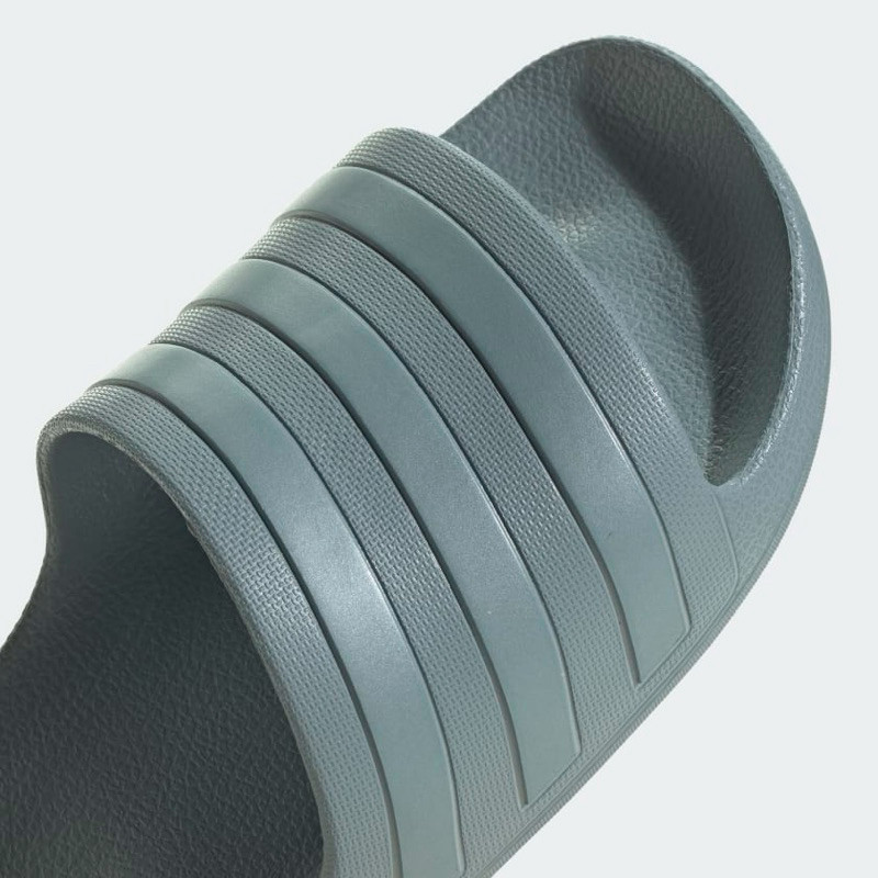 รองเท้าแตะอาดิดาส ADILETTE AQUA รับประกันลิขสิทธิ์แท้100% (ราคา 800 บาท)