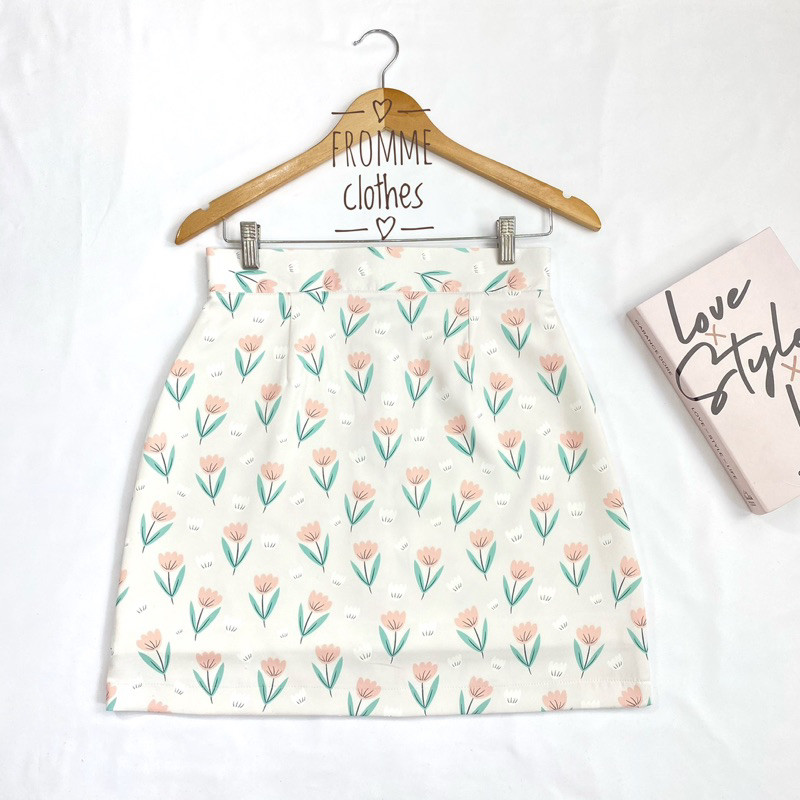 🌷กระโปรงทรงเอผ้าเปเป้พิมลายดอกไม้(XS-5XL)