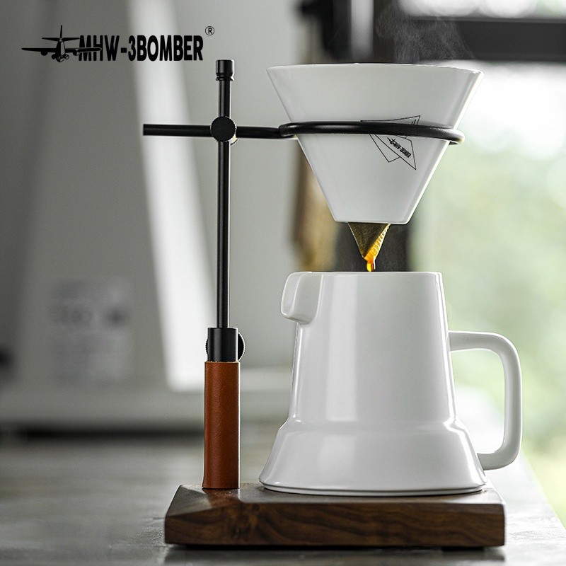 MHW-3BOMBER Penguin Coffee Server เหยือกเซรามิกดริปกาแฟ ขนาด 380 ml