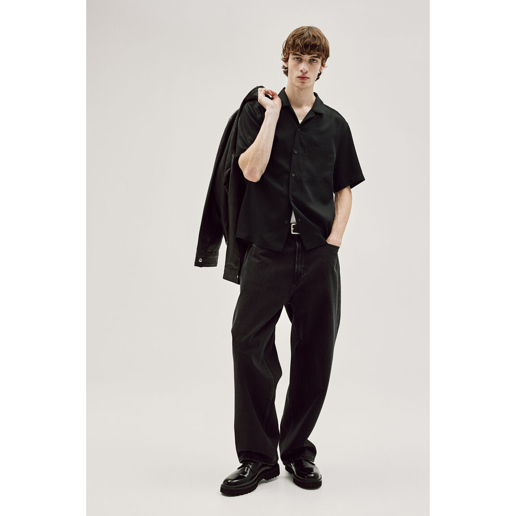 H&M Men Regular Fit Lyocell resort shirt 1228019_1