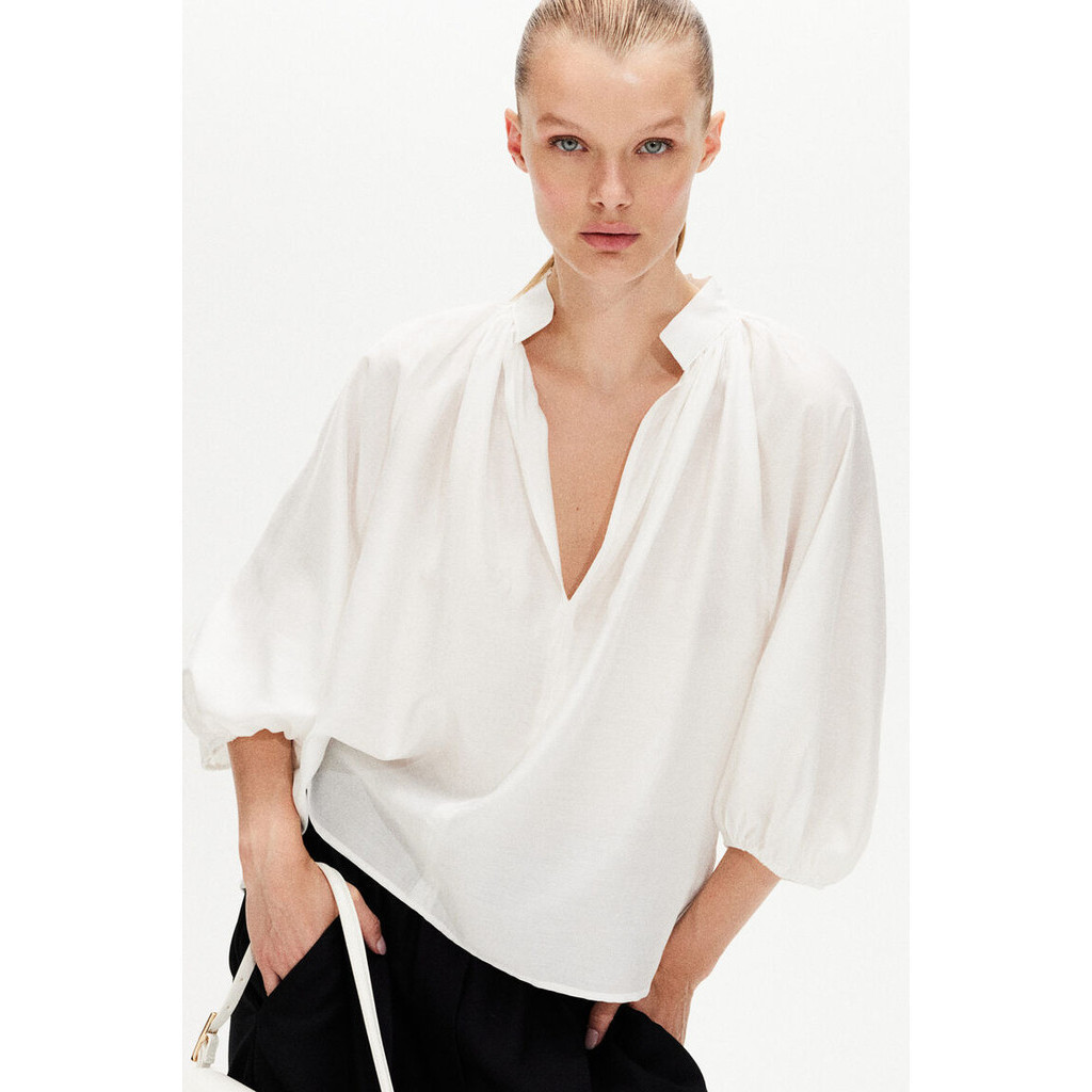 H&M Woman Balloon-sleeved blouse 1239273_1