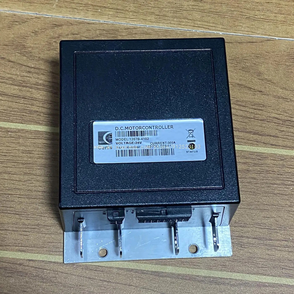 ✼100% ใหม่เดิม1207B-4102 1207-5101 24โวลต์300A DC ควบคุม1207เปลี่ยน CURTIS 250A 300A DC ควบคุมมอเตอร