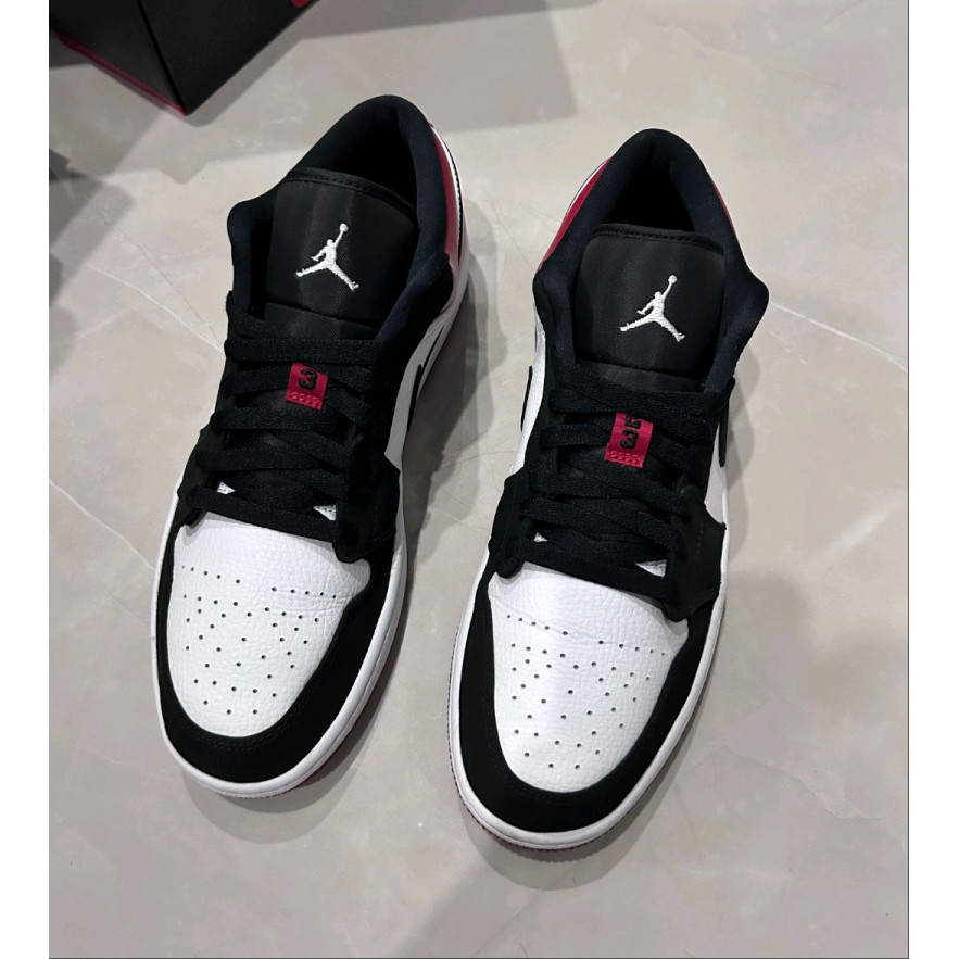 Air Jordan 1 Low“Black Toe” Black toe Sneakers นิ้วเท้าสีดำ รองเท้าผ้าใบ