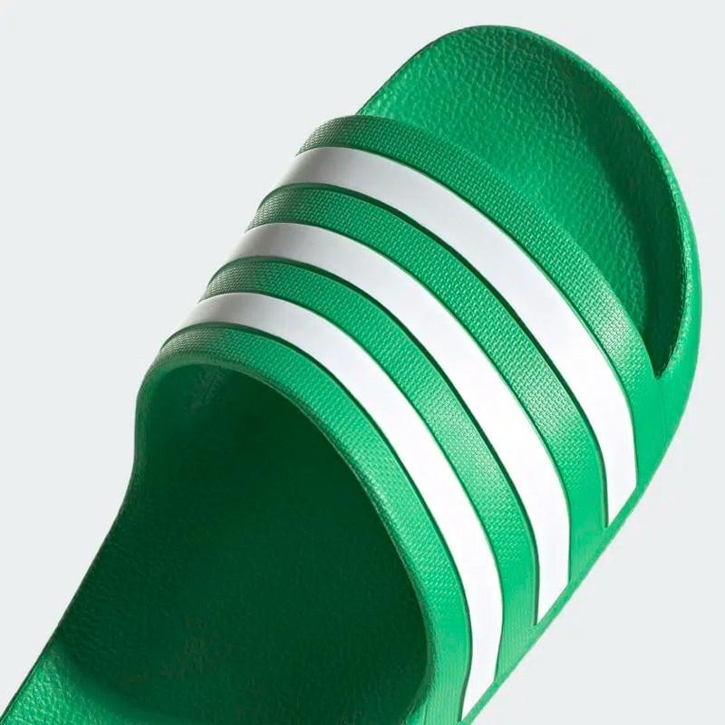 รองเท้าแตะอาดิดาส ADILETTE AQUA รับประกันลิขสิทธิ์แท้100% (ราคา 800 บาท)