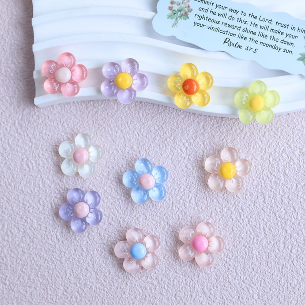 ❮10 ชิ้น❯ เรซิ่นของตกแต่งเรซิน DIY ดอกไม้ห้ากลีบโปร่งใส ดอกไม้คละสีงานฝีมือ ดอกไม้ตกแต่งชิ้นงาน