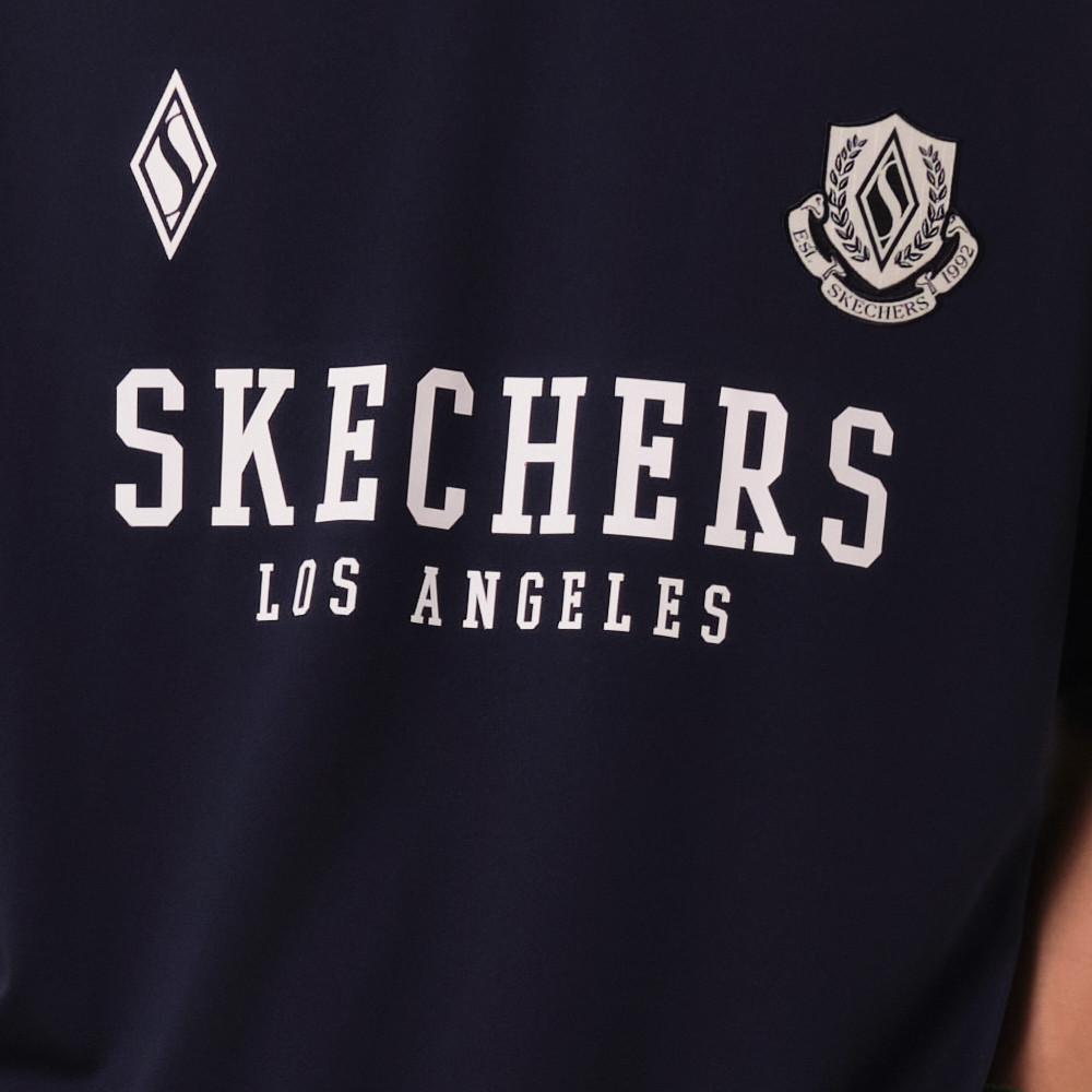 Skechers สเก็ตเชอร์ส เสื้อยืดแขนสั้นผู้ชาย Men Game On Iconic Short Sleeve Tee - SL126M213-002Z — صورة 5