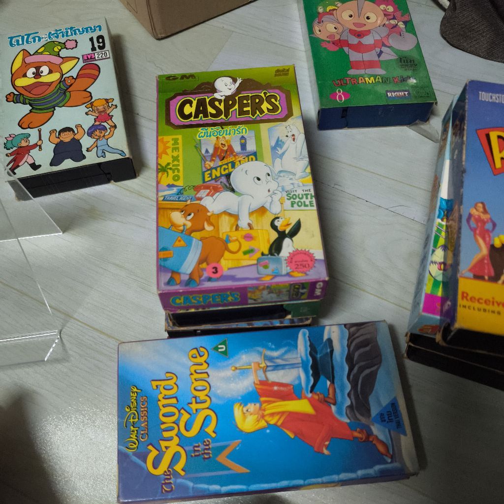 VDO VHS ม้วน เทปวิดีโอ รวมการ์ตูน Disney ดิสนีย์ Casper Dumbo  Pinocchio Pocahontas
