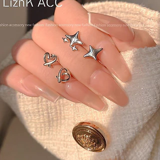 COD-ส่งเร็วจากไทย🎀1บาทต่างหูสตั๊ดS925 รูปดาวรูปผีเสื้อขนนกเรขาคณิต สไตล์เกาหลีเรียบง่ายนักเรียนสำหรับผู้หญิงไม่ทําให้แพ้