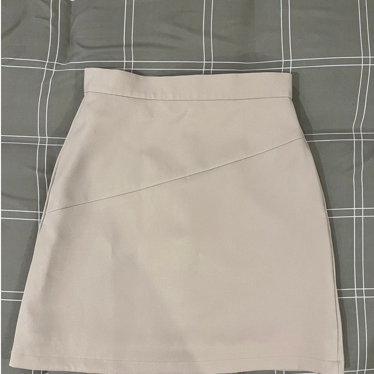 Pixie Skirt (Cream Cut) กระโปรงเอวสูง ทรงเอ กระโปรงทำงาน