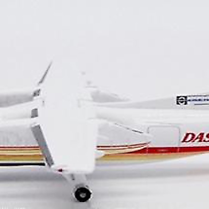 พร้อมสต็อก JC Wings 1: 400 Chong Bayuan Model Dash 8-Q200 C-GGMP เครื่องบินรุ่น Out of Print Car Mod