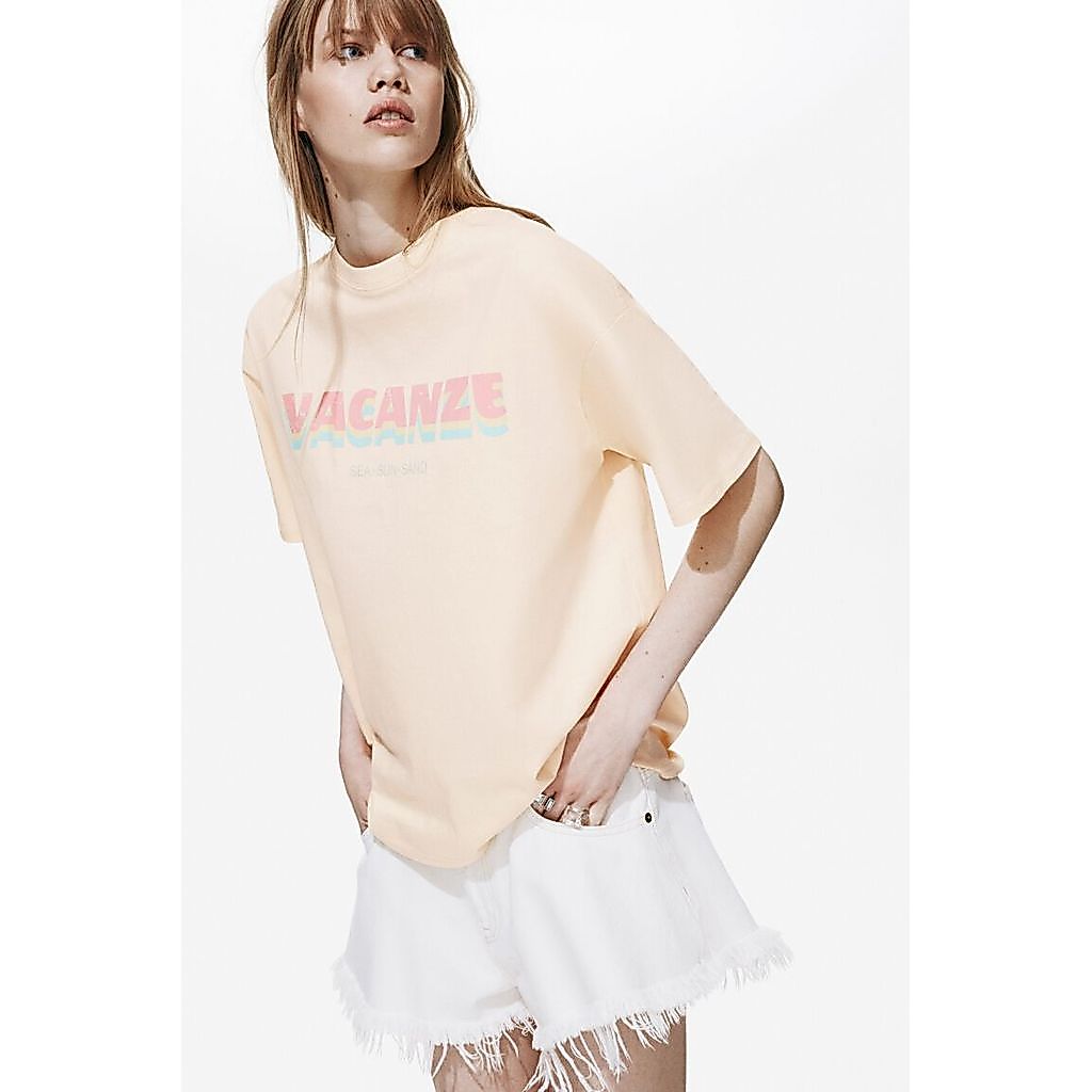 H&M(เอชแอนด์เอ็ม) เสื้อยืดโอเวอร์ไซส์พิมพ์ลาย ผู้หญิง 1341689_3