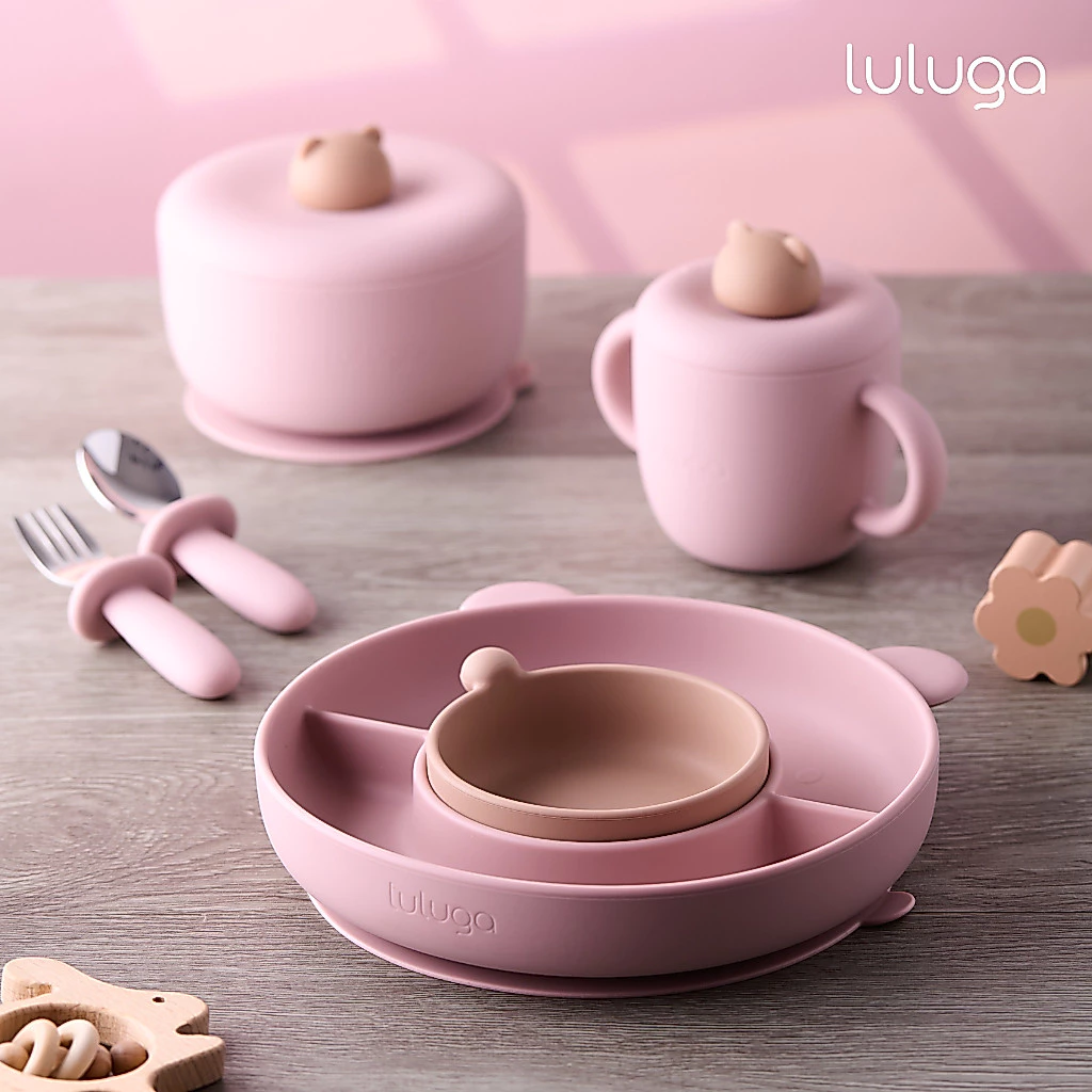 Luluga จานซิลิโคนเด็ก Bear จานดูดติดโต๊ะ แบ่ง 3 ช่อง พร้อมถ้วยแยกชิ้น Platinum Silicone สำหรับเด็ก 6 เดือน + ฝึกทาน BLW thumbnail 9