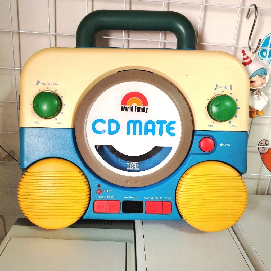 CD Mate เครื่องเล่น CD + Adapter