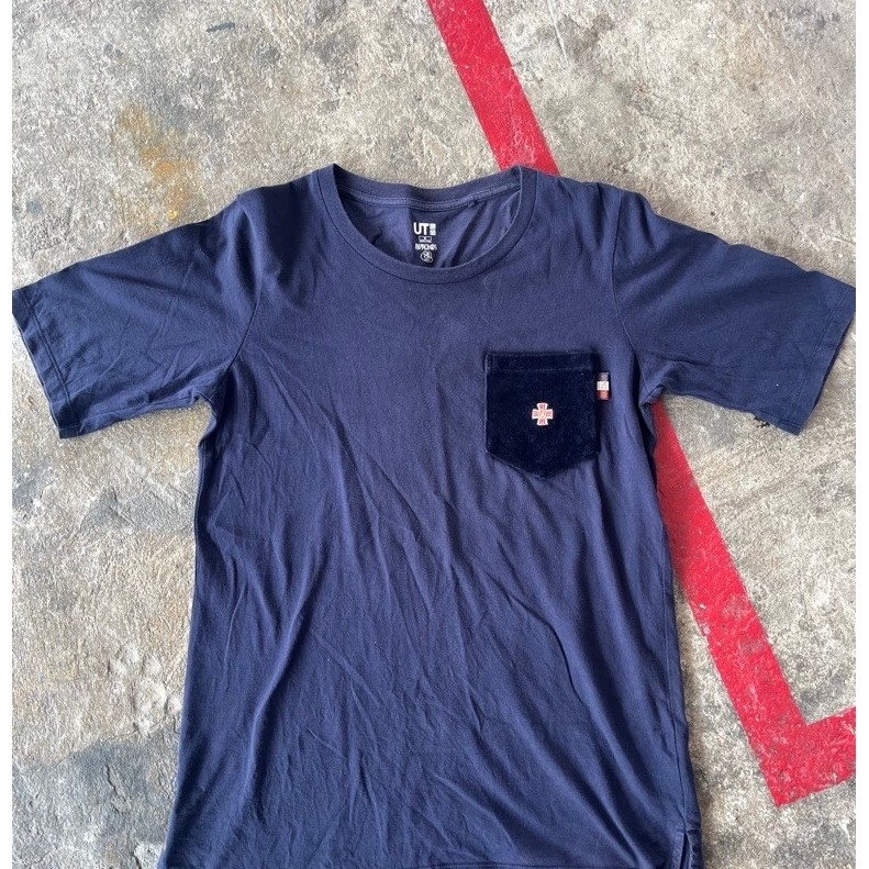 มือสอง Uniqlo UT ลายเลดี้ออสการ์จากเรื่องกุหลาบแวร์ซายส์