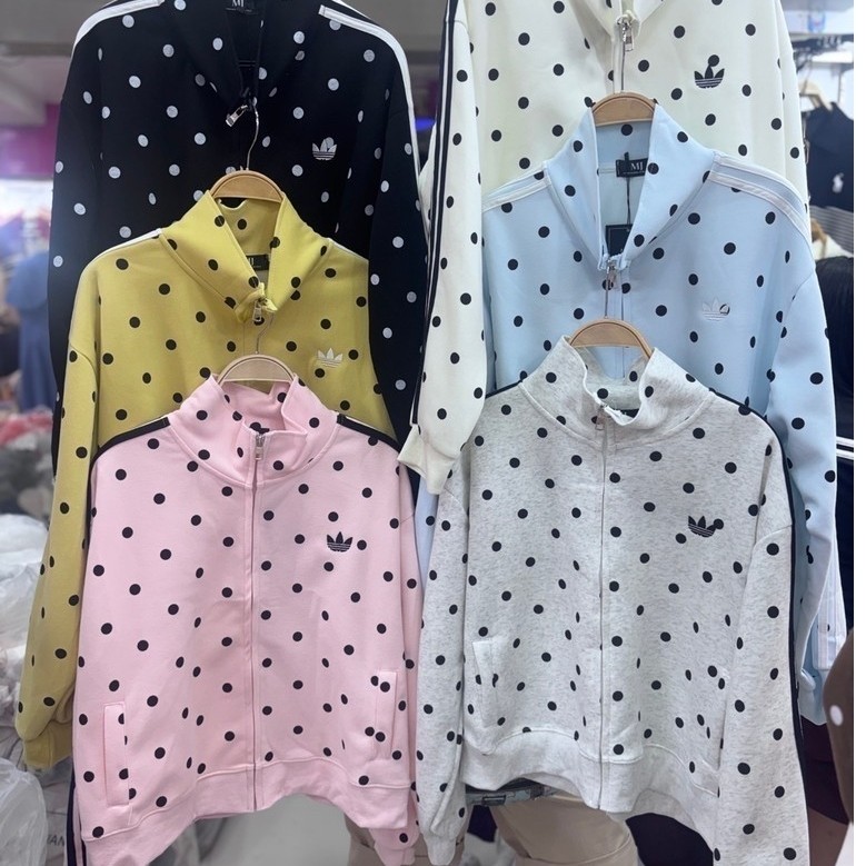 #MJ Sweater งานนำเข้าผ้านิ่มมาก ซิปหน้าผ้าสวย งานปักใส่คลุมเท่ๆได้เลย