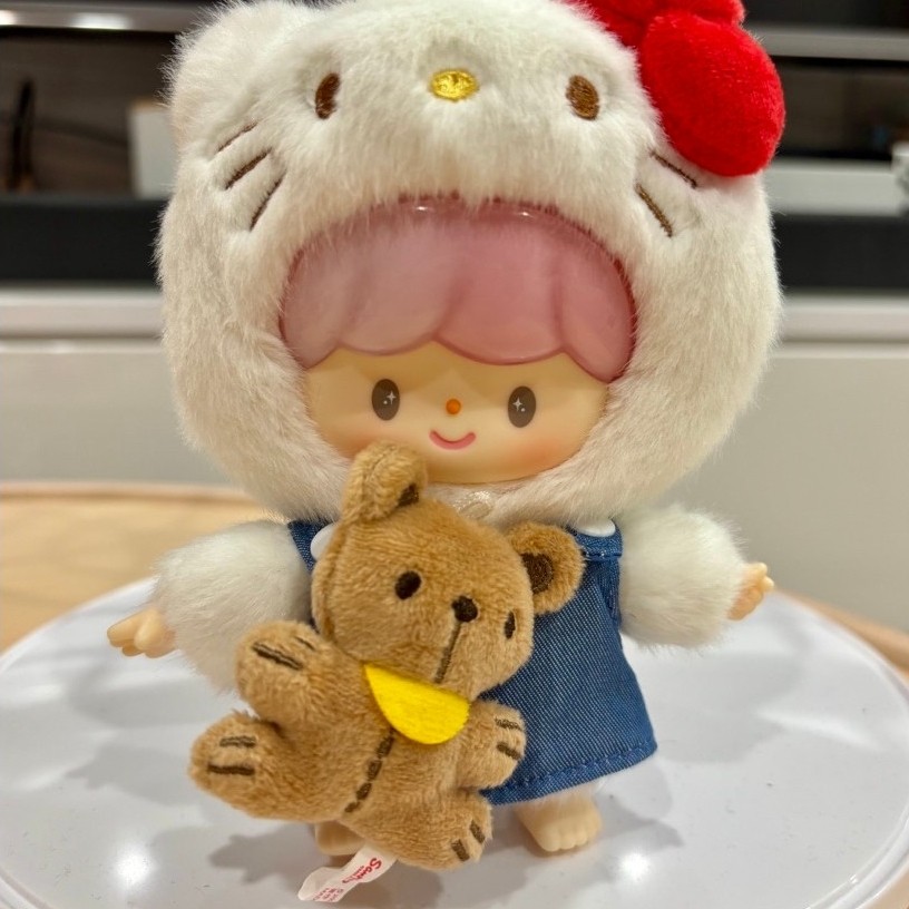 [ส่งต่อ มีแค่ตัว นอนตู้] Zzoton x Sanrio Love-League Buddies Series Hello Kitty