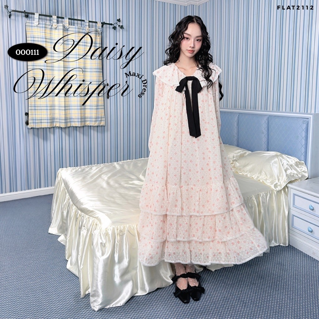 FLAT2112 : DAISY WHISPER MAXI DRESS เดรสยาวลายดอกไม้เล็กสีครีม ทรงปล่อยแต่งโบว์ดำใหญ่ ชายระบายชั้นๆ ลุคคุณหนู (000111)