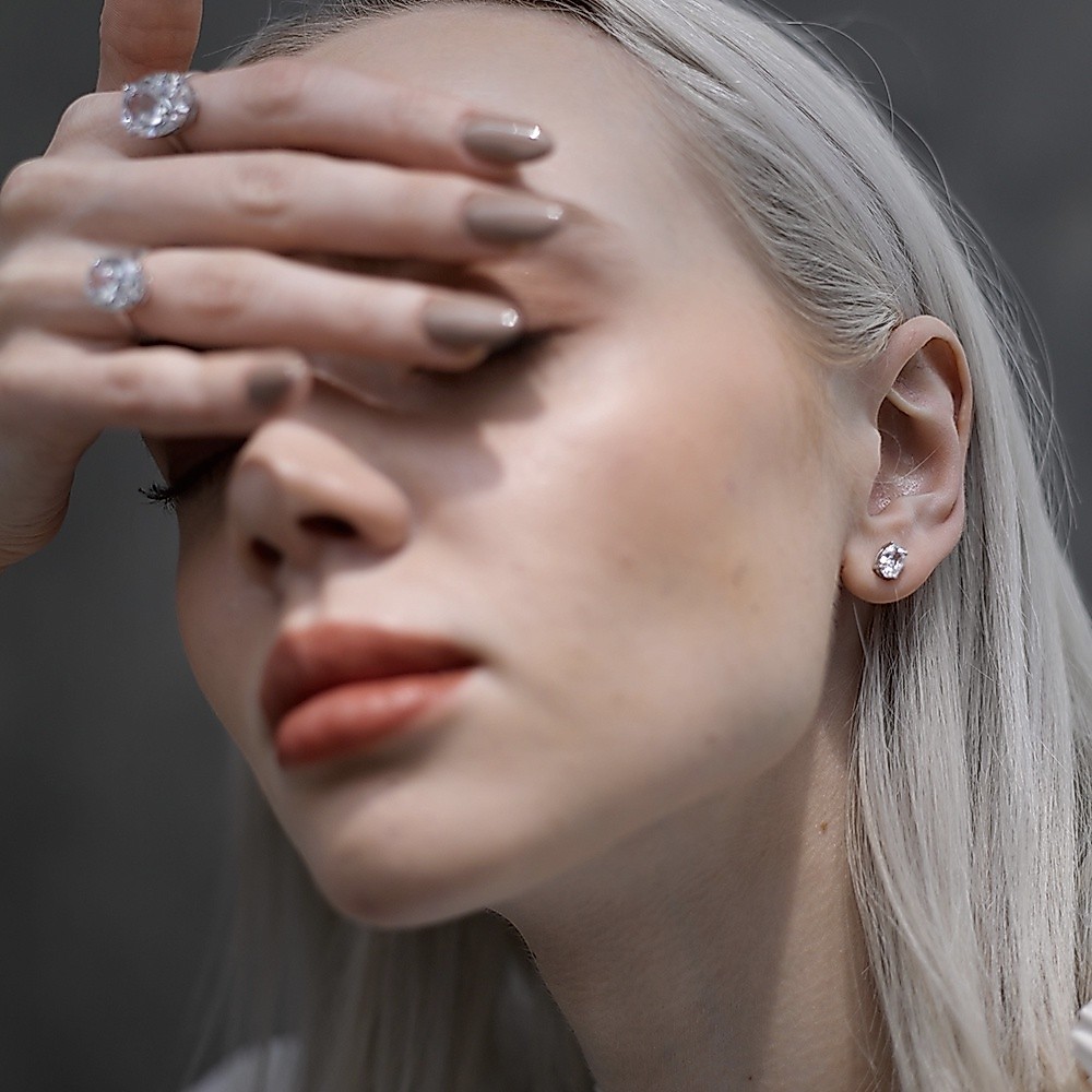 SWAN حلق فضة بيضاوي بزركون 5×7 — صورة 7