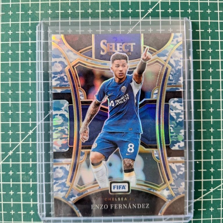 2023-24 Panini Select FIFA Enzo Fernandez Winter Camo Prizm 55/99 Chelsea