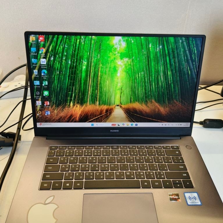 HUAWEI MATEBOOK D15

