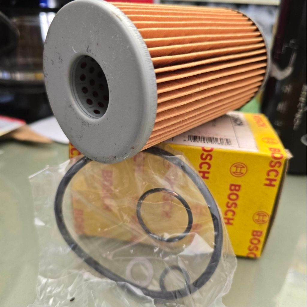 BOSCH กรองเครื่อง กระดาษ กรองน้ำมันเครื่อง BZ101 (P 9113) BENZ G-Class (W460) 230E / W108-115 / W120