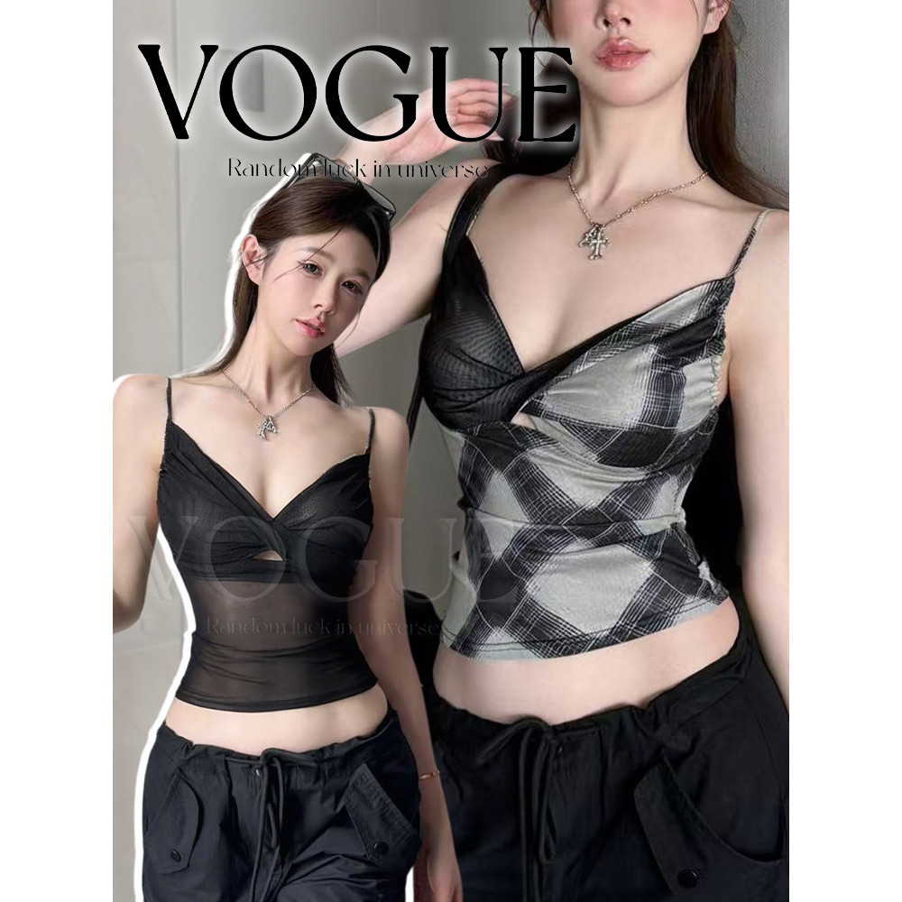 Vogue🌟พร้อมส่ง🌟(FY2913#1) เสื้อสายเดี่ยวผู้หญิง ฟองน้ำ คอวีดีเทลรัดรูปใส่สบายมาก