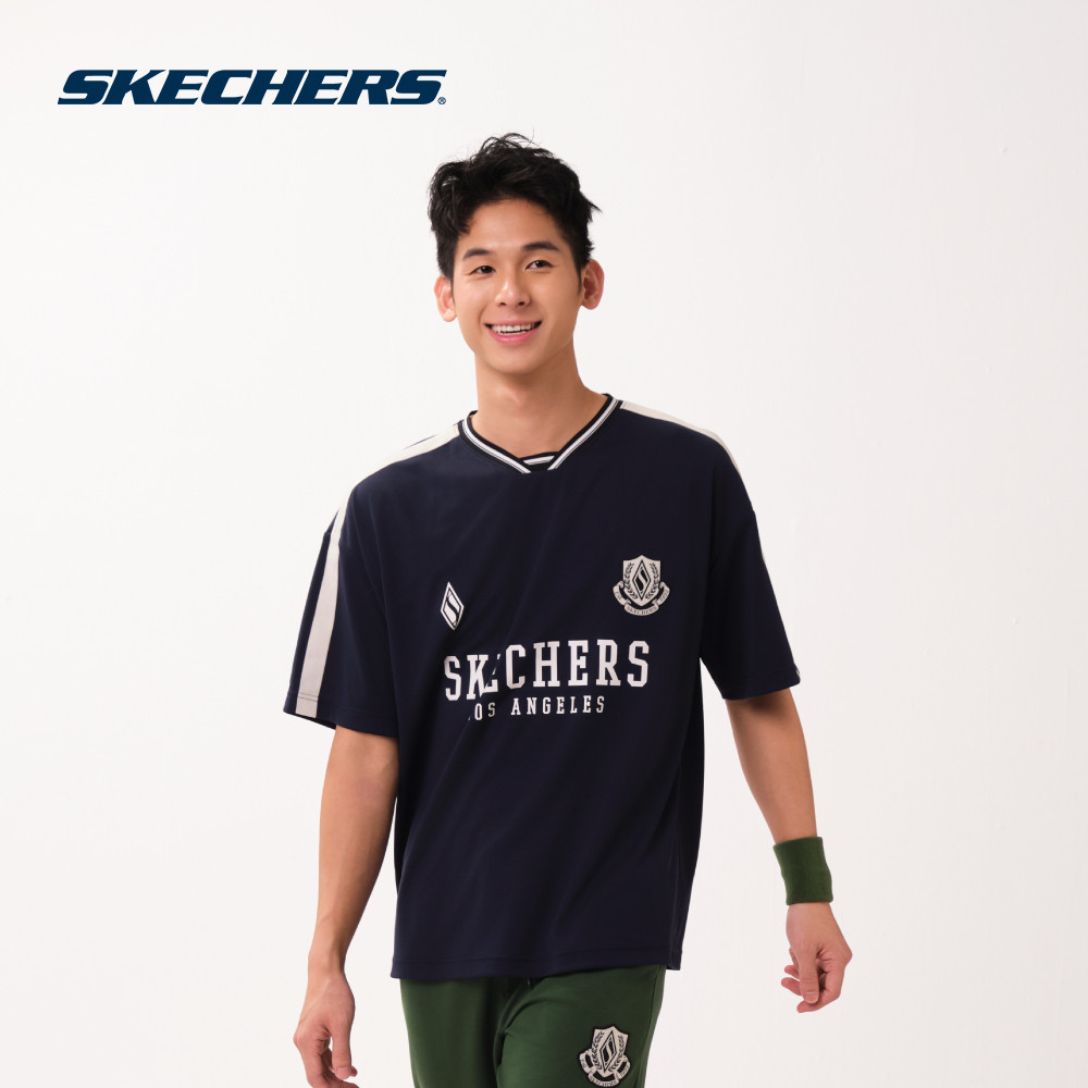 Skechers สเก็ตเชอร์ส เสื้อยืดแขนสั้นผู้ชาย Men Game On Iconic Short Sleeve Tee - SL126M213-002Z