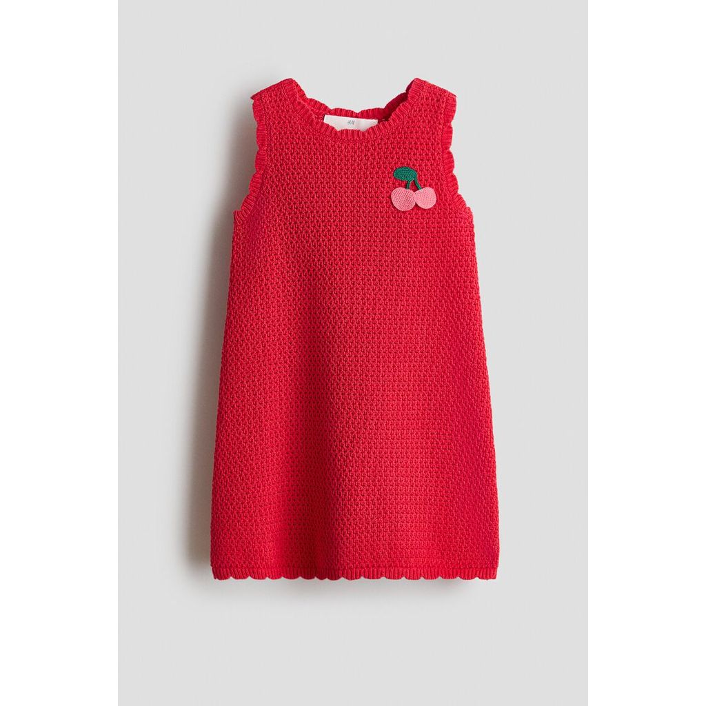 H&M(เอชแอนด์เอ็ม) เดรสถักรูแต่งผ้า Girls Appliquéd hole-knit dress 1333789_1
