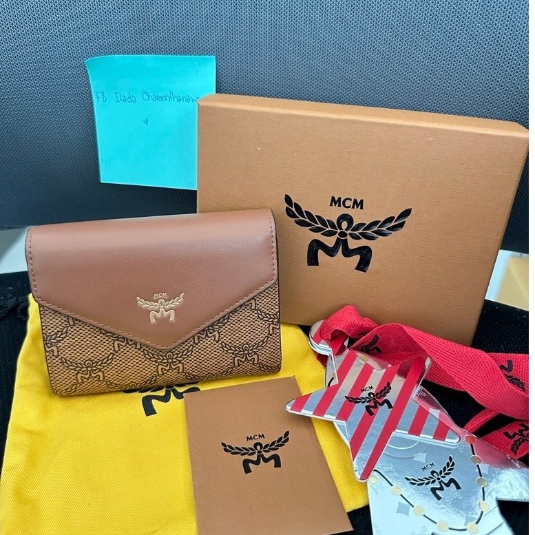 ส่งต่อ MCM Small Himmel Monogram Trifold Wallet 🧡