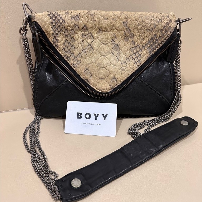[มือสอง แท้ 100%] กระเป๋า BOYY Slash Python Leather Bag สภาพสวย อุปกรณ์ครบ (การ์ด+ถุงผ้า)
