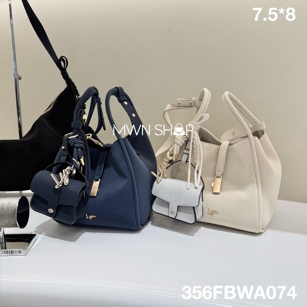Lyn กระเป๋า evilly handbag m มีโค้ดลด20% สะพายข้าง พร้อมถุงผ้า ถุงกระดาษ ของแท้จากชอป