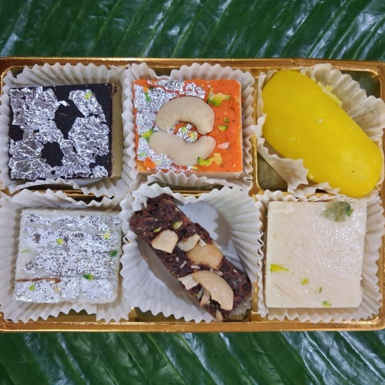 G Mini Indian Sweets เซ็ตขนมอินเดีย