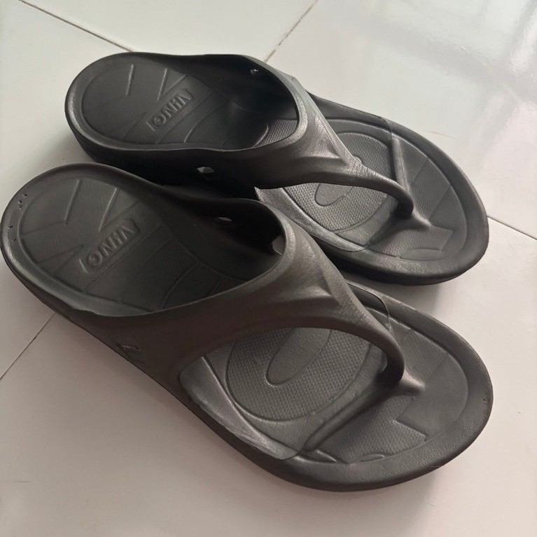 Used สภาพ 60% รองเท้าแตะคีบ Ving รุ่น elite size 38(24 cm)